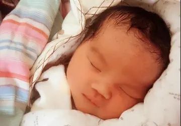 媳妇生宝宝发朋友圈