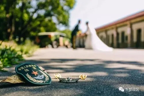 送给军恋男友的新年一段话