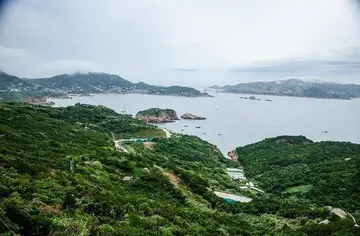 描绘山海的好句子文案