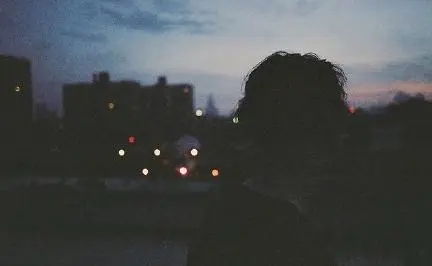 表达心情极度悲伤的句子文案