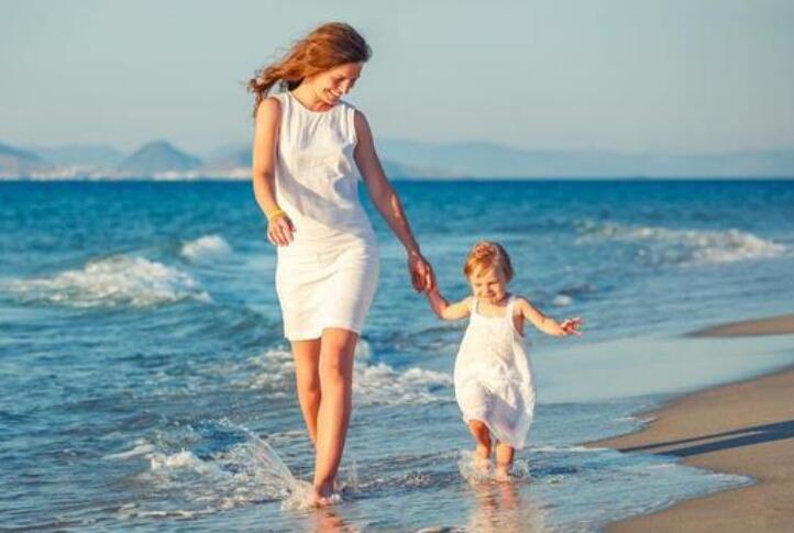 妈妈给女儿最暖心短句八个字