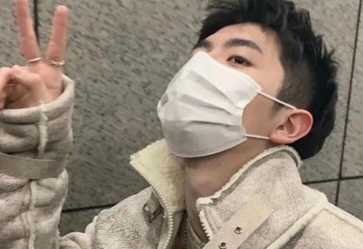 花式夸人文案男生