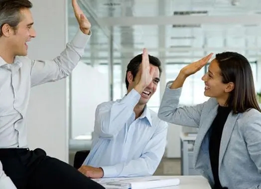 夸领导的话简短精辟