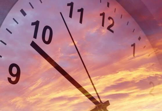 形容时间过得慢煎熬的句子文案