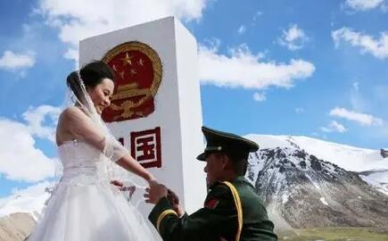 军恋触动人心句子文案短句