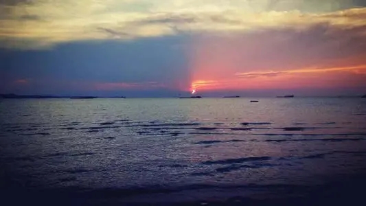 海边朋友圈怎么发文字