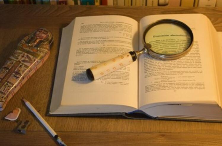 坚强到令人心疼的语录文案