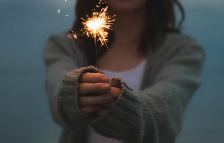 发个吃饭的说说文案心情