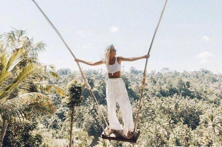 女生努力向上正能量的句子文案