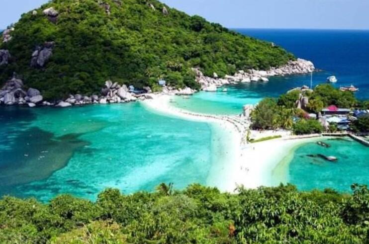 形容在背后诋毁别人的句子文案