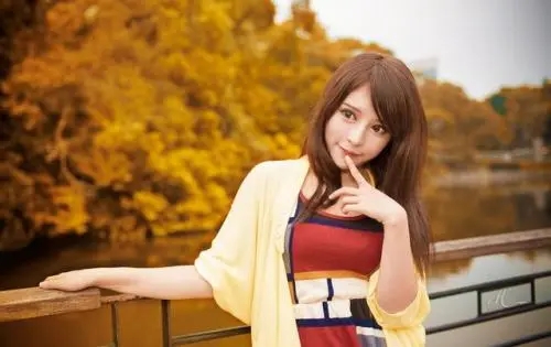 夸赞女人漂亮的句子文案