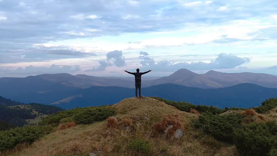 登高望远的优美句子文案