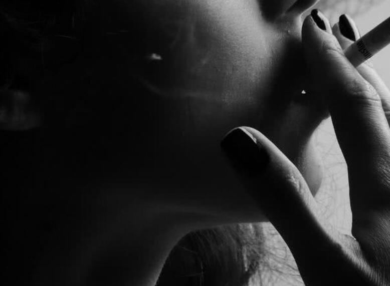 失眠发的朋友圈和图片