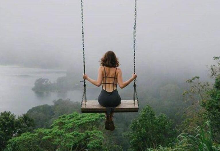 女生努力向上正能量的句子文案