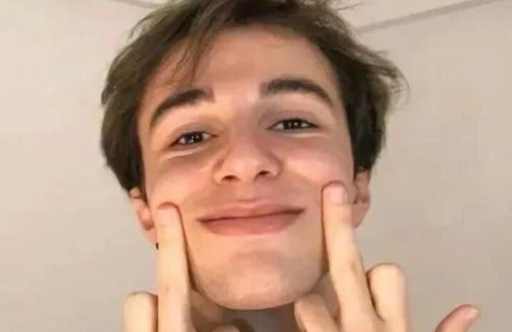 花式夸人文案男生