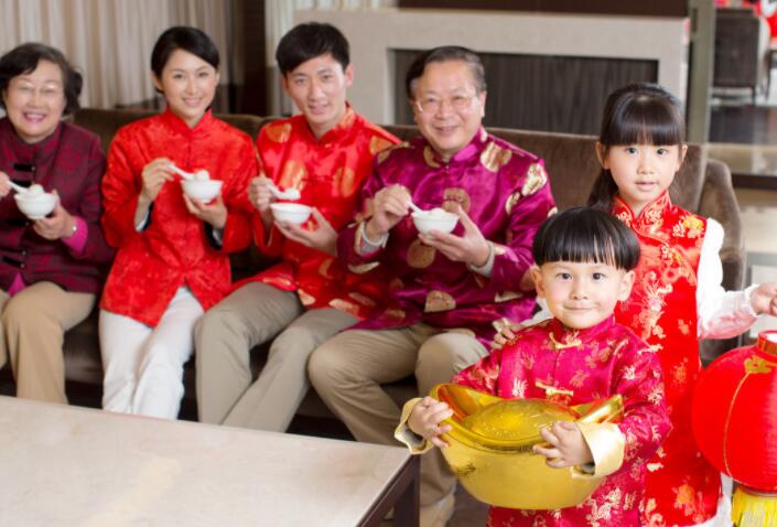 描写春节的优美句子文案