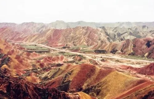 丹霞地貌的文案