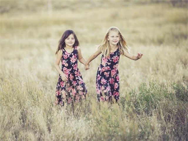 姐妹同框的说说文案