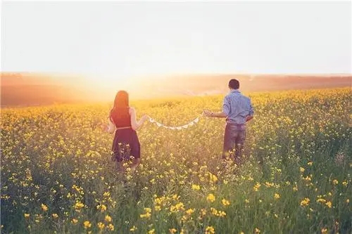 让女生开心的话