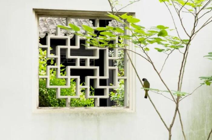 表达一个人很孤独的诗词