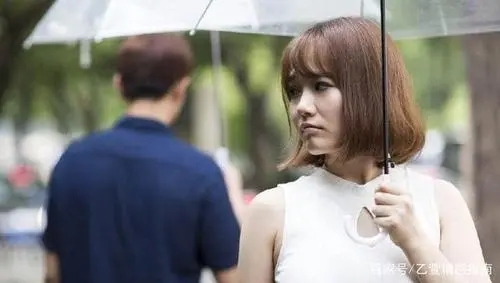 委婉劝第三者退出的句子文案