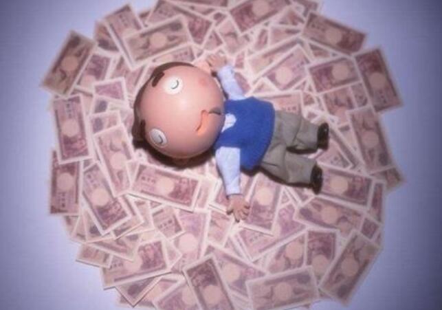 形容有钱人生活的句子文案