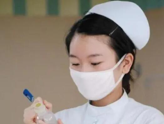 形容护士的优美短句