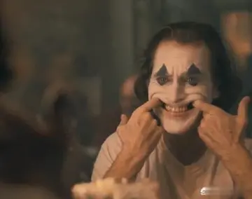 关于小丑的伤感句子文案