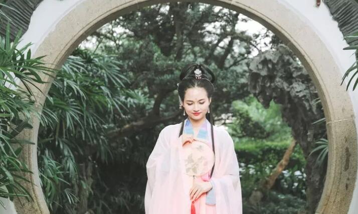 形容极度思念一个人的诗句文案