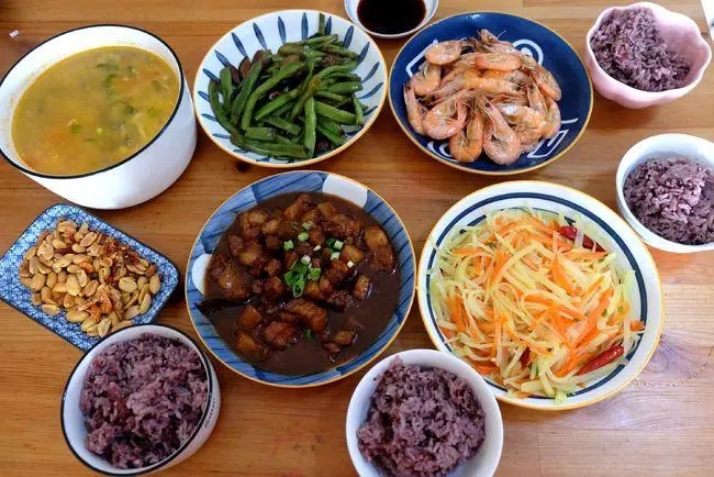 夸饭菜好吃的句子文案