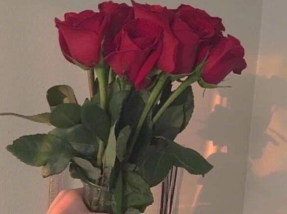 晒礼物发朋友圈的句子文案