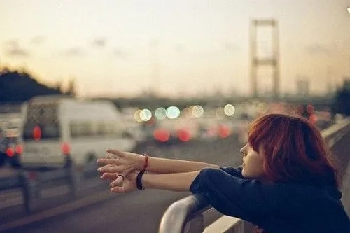 一个人静静发呆的句子文案