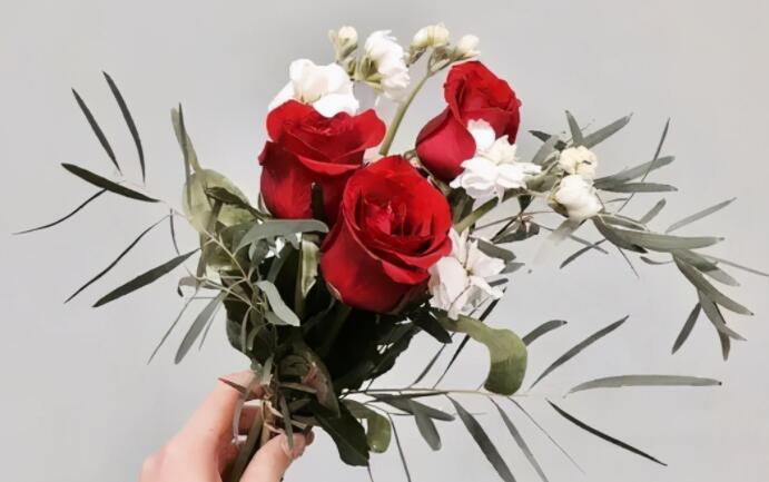 从短发到长发的文案