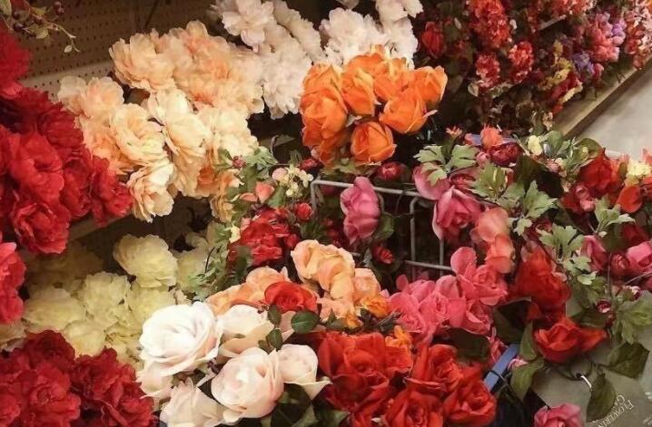 特别伤感哭到丧的说说文案