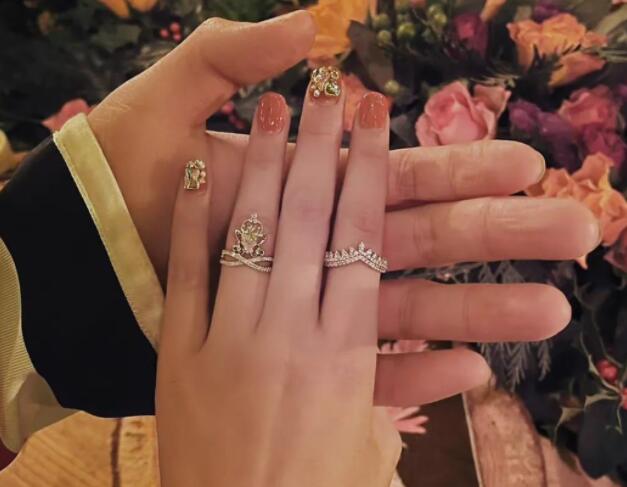 对男人有点污污的情话文案