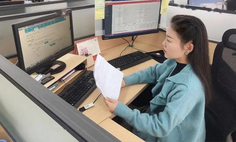 赞美辛苦工作的句子文案