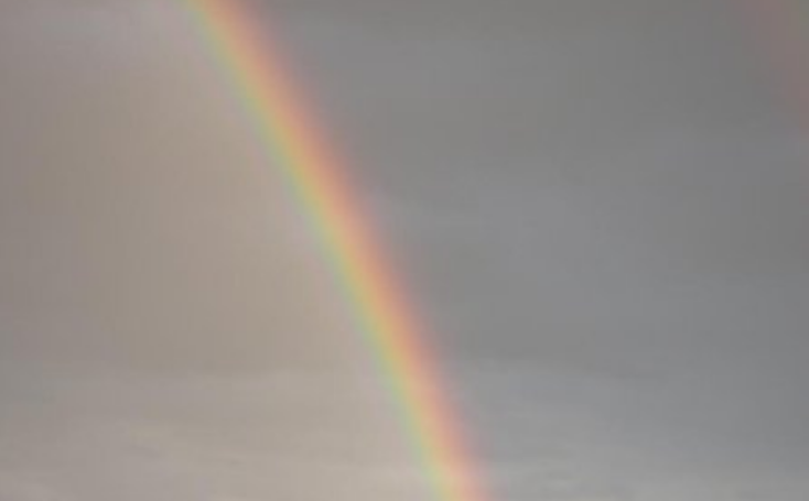 虹字结尾的诗句文案