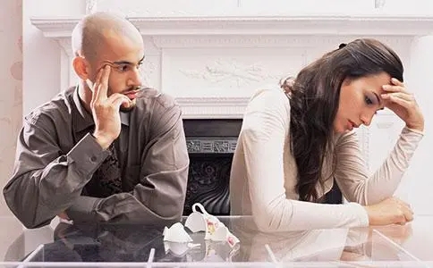 讽刺老公说谎的句子文案