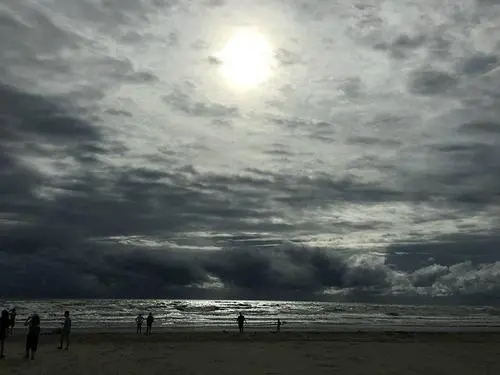 微商阴天适合发朋友圈的文案