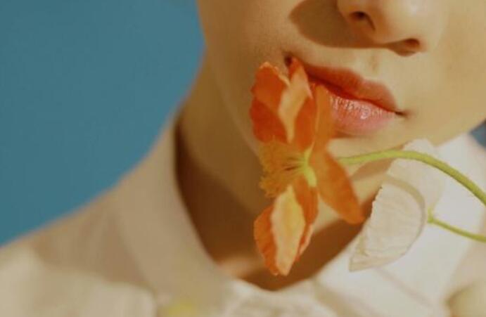 鼓励别人的句子文案励志朋友圈