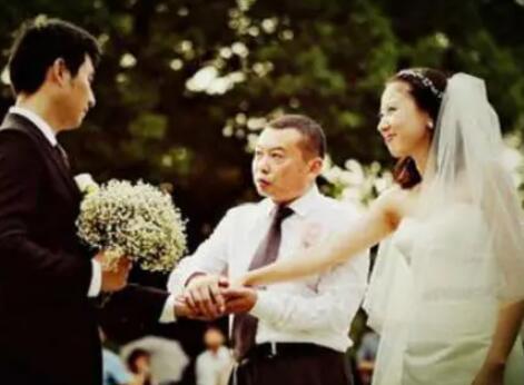 嫁女儿父亲的讲话稿