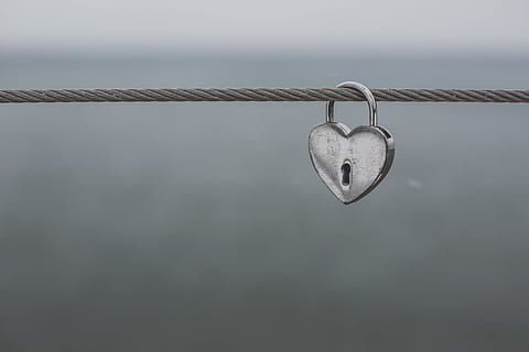 又是个难熬的不眠之夜的句子文案