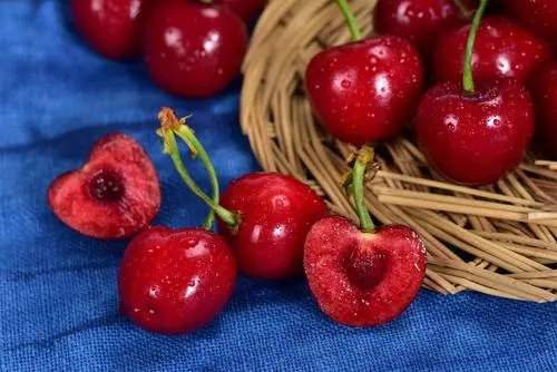 描写樱桃的句子文案