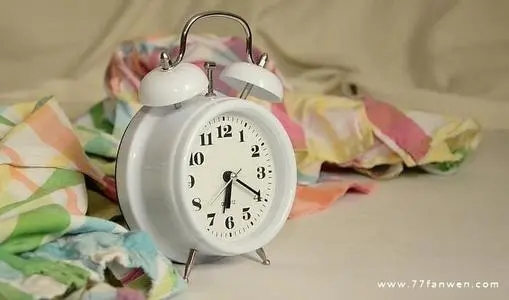 午休怎么发朋友圈的句子文案