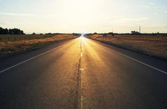 关于路的哲理句子文案名人