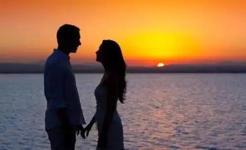 爱情受伤的名句文案