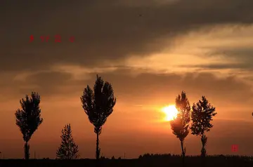 描写乡村黄昏的段落句子文案