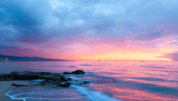 情感痛苦的句子文案