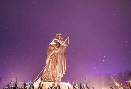 拍夜景发朋友圈的句子文案