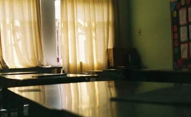 关于宿舍友情的朋友圈